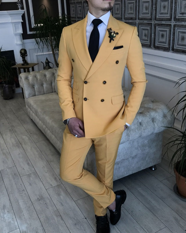 Chic Yellow Double Breasted Peaked Lapel Slim Fit Prom Men Suits