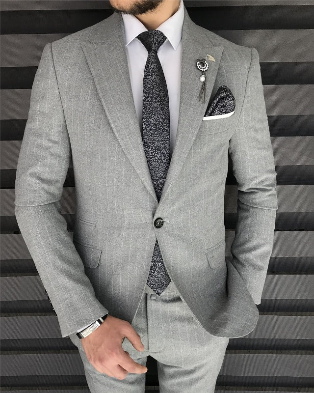 Newest Gray Striped Best Fitting Peaked Lapel Business suits For Men