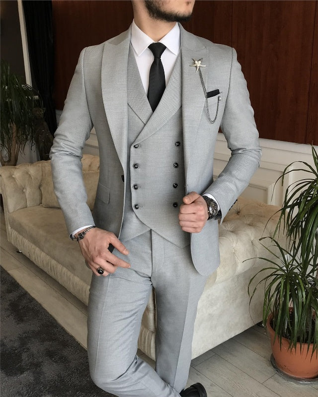 Clare Chic Gray Best Fitting Three Pieces Peaked Lapel Business Men Suits