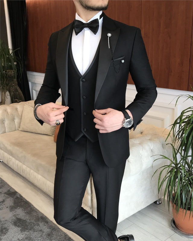 Alan Newest Black Slim Fit Three Pieces Peaked Lapel Business Men Suits