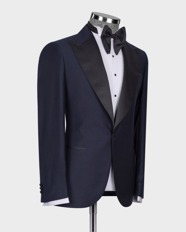 Modern Dark Navy Peaked Lapel 3 Pieces Prom Suits For Men