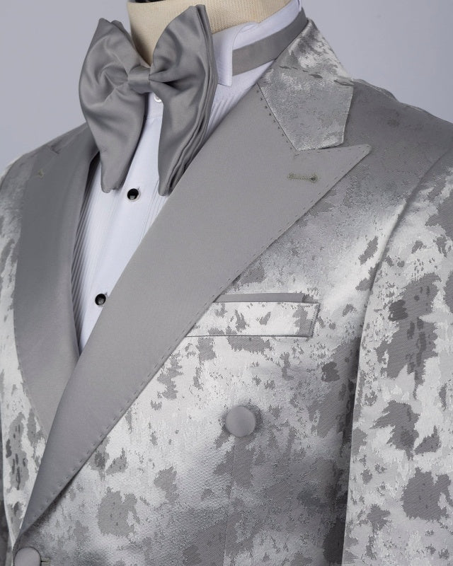 Bespoke Silver Gray Jacquard Double Breasted Peaked Lapel Prom Suits