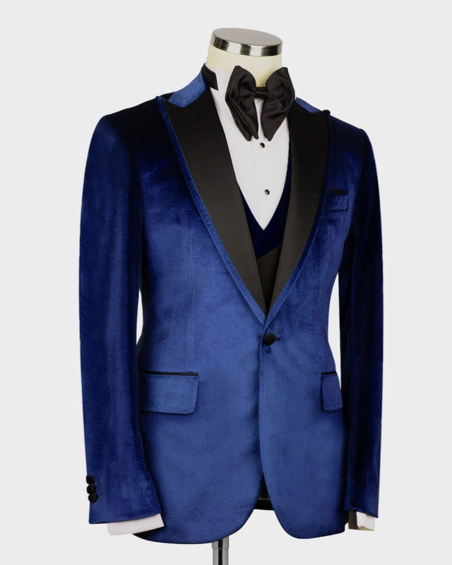 Stylish Navy Blue Velvet 3 Pieces Peaked Lapel Prom Suits
