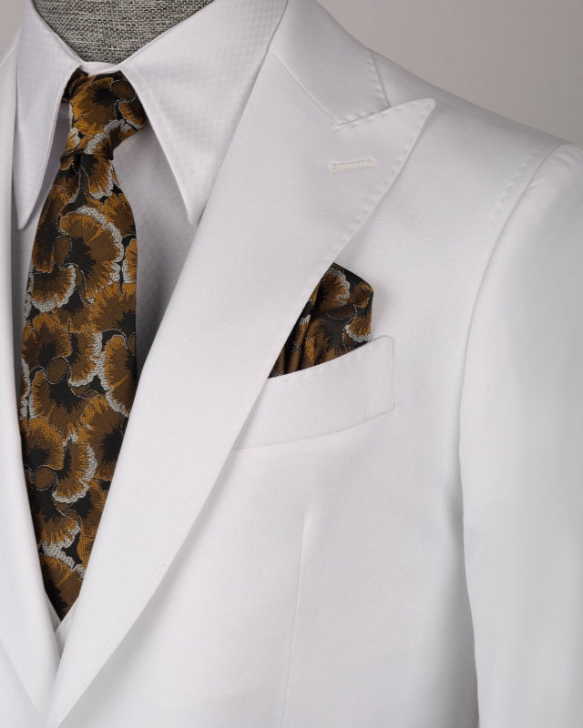 Classic White 3 Pieces Peaked Lapel Business Suits