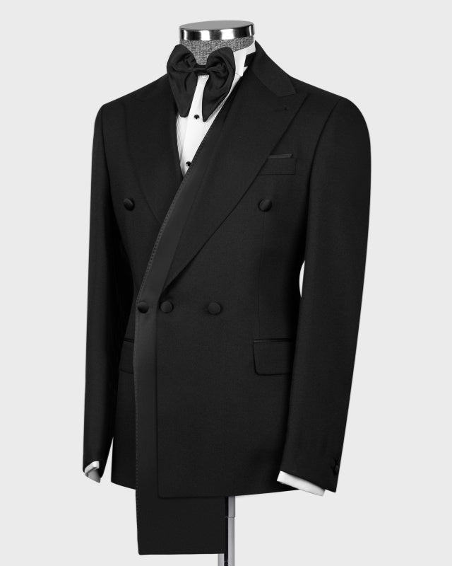 Slim Fit Black Fashionable Peaked Lapel Prom Suits