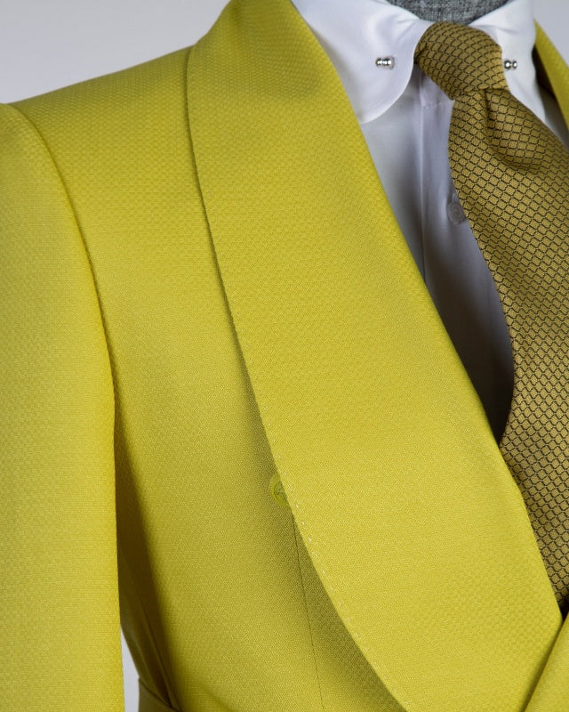 Fashion Bright Yellow Shawl Lapel Prom Suits With Belt