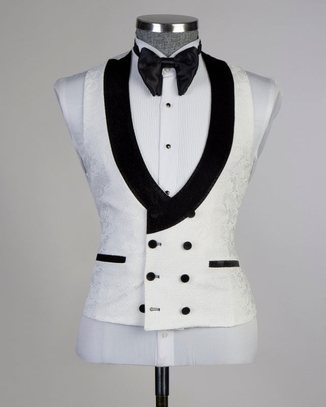 Fashion White Jacquard 3 Pieces Prom Suits With Black Lapel