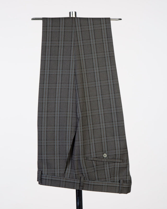 Fashion Dark Gray Double Breasted Plaid Prom Suits With Satin Lapel