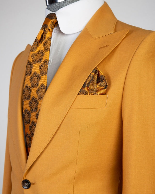 Glamorous Orange Peaked Lapel 3 Pieces Prom Men Suits