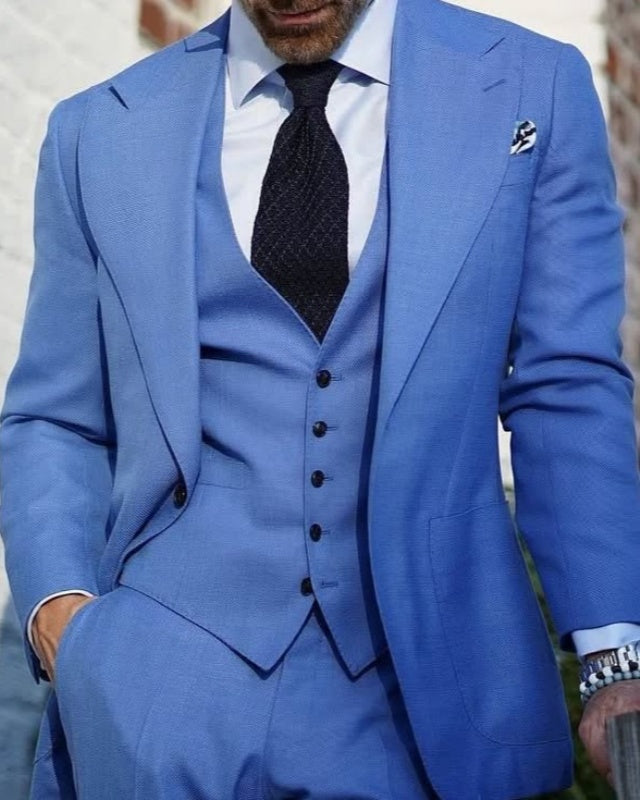 Charming Sky Blue Three Pieces Peaked Lapel Prom Suits