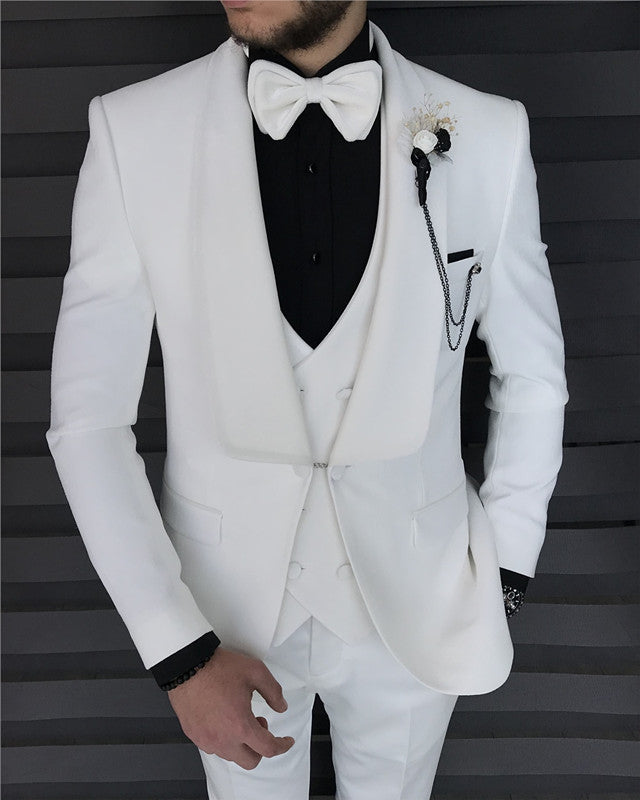 Chic White Three Pieces Close Fitting Shawl Lapel Wedding Men Suit