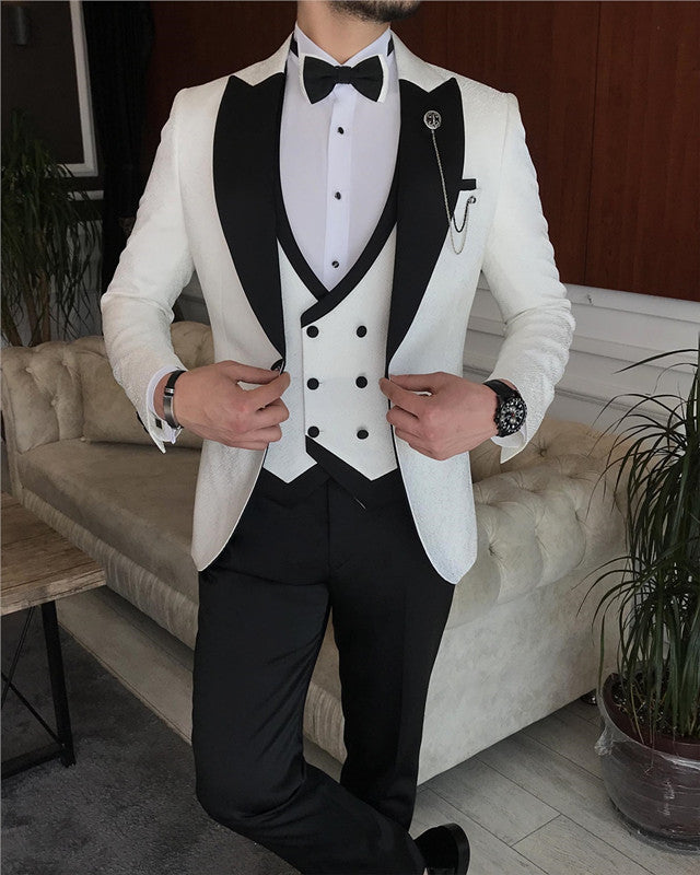 Newest White Three Pieces Best Fitted Bespoke Prom Men Suit