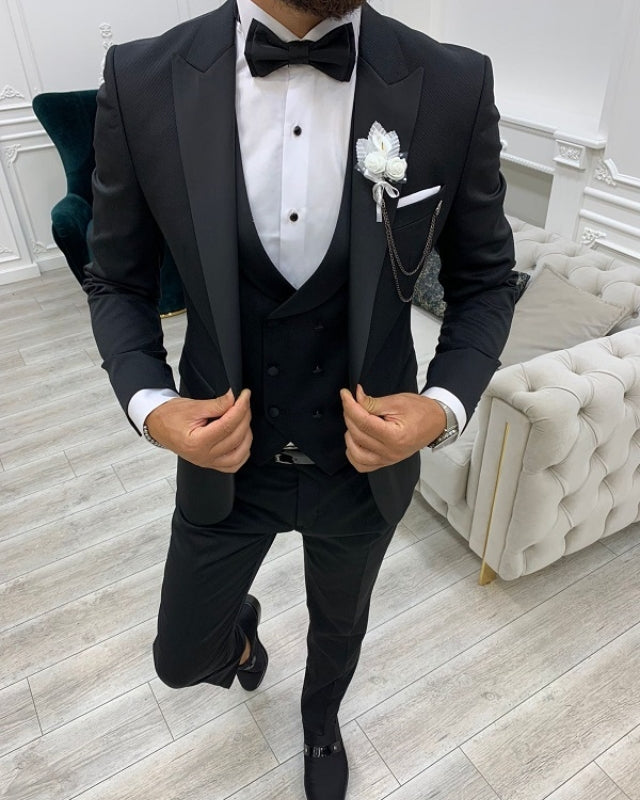 Cool Black Best Fitting Three Pieces Peaked Lapel Business Men Suits