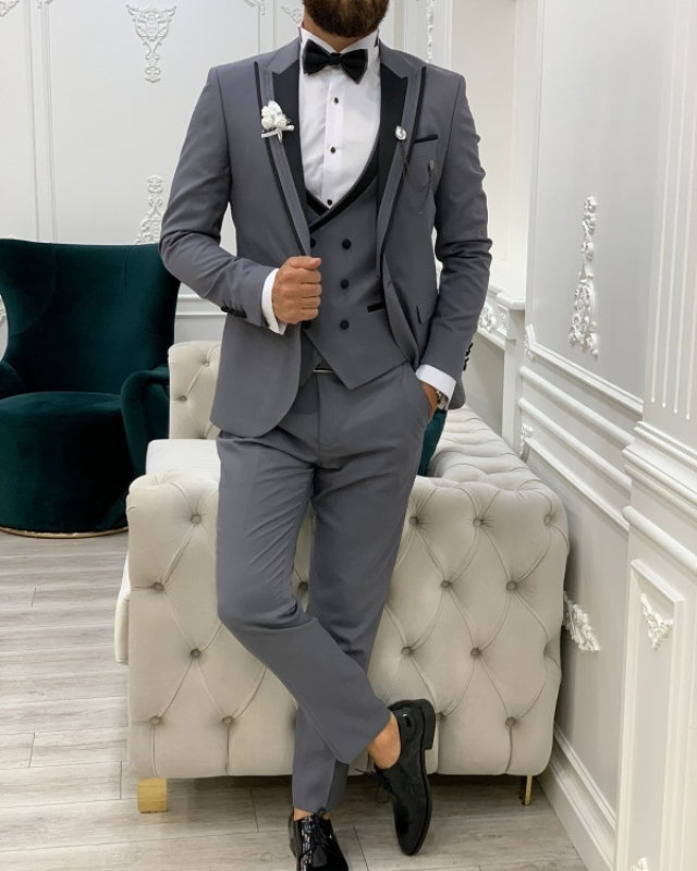 Chic Slim Fit Gray Three Pieces Peaked Lapel Prom Men Suits
