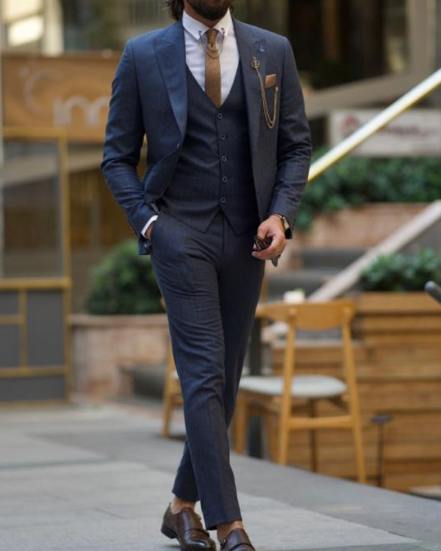 Chic Dark Blue Striped Three Pieces Peaked Lapel Business Men Suits