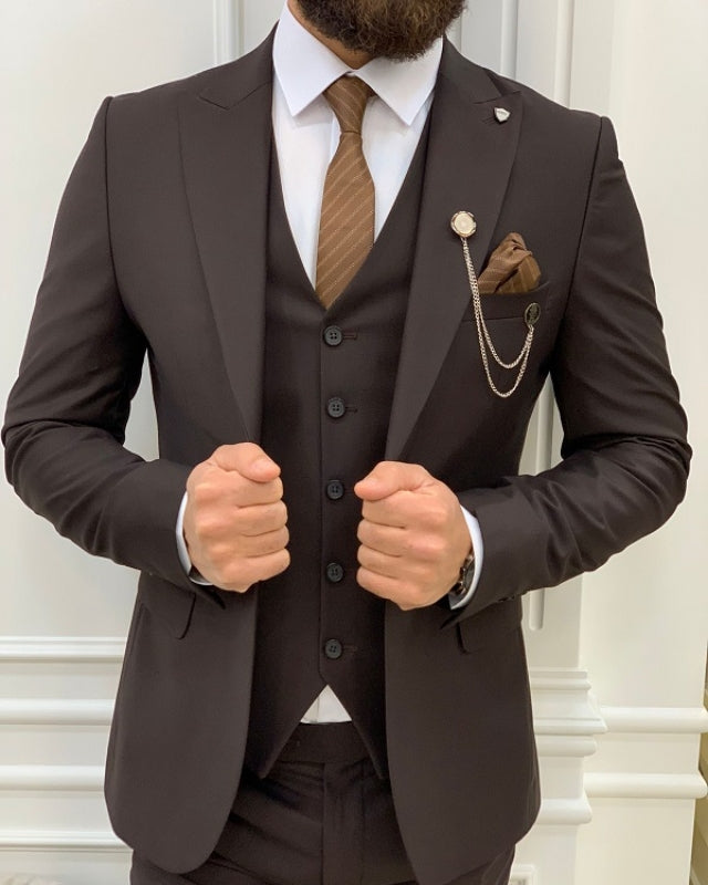 Newest Chocolate Slim Fit Three Pieces Peaked Lapel Business Men Suits