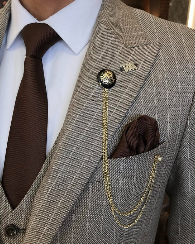 Bernie Chic Gray Striped Peaked Lapel Three Pieces Business Suits