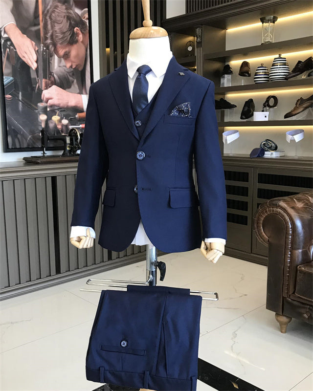 Handsome Dark Navy Notched Lapel Three Pieces Boys Suits