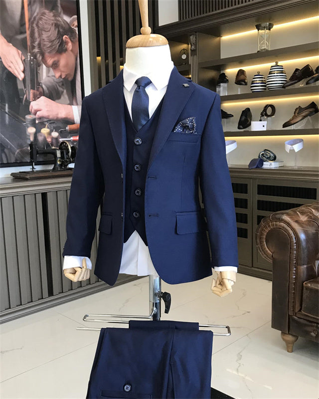 Handsome Dark Navy Notched Lapel Three Pieces Boys Suits
