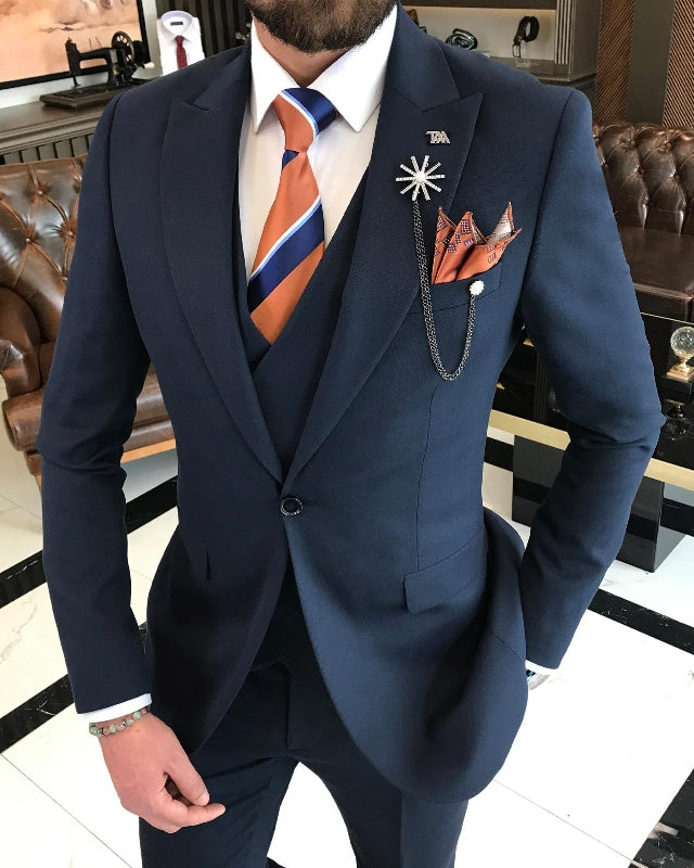 Chic Dark Navy Three Pieces Peaked Lapel Slim Fit Business Men Suits