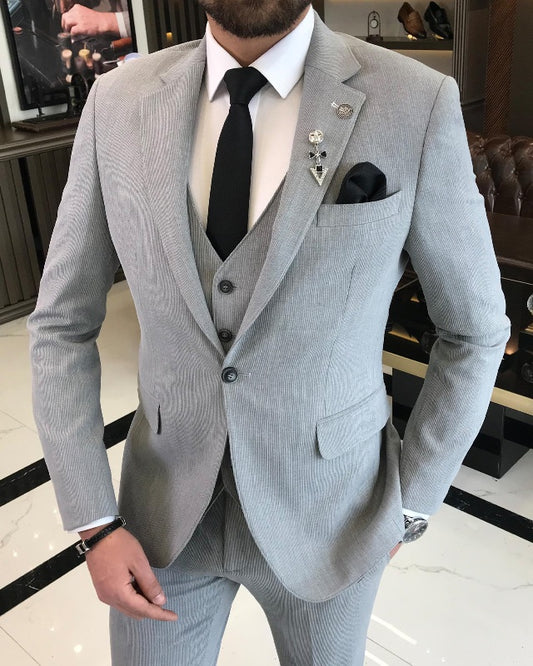 Classic Bespoke Gray Best Fitting Three Pieces Peaked Lapel Business Men Suits