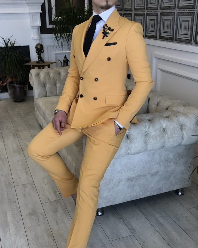 Chic Yellow Double Breasted Peaked Lapel Slim Fit Prom Men Suits