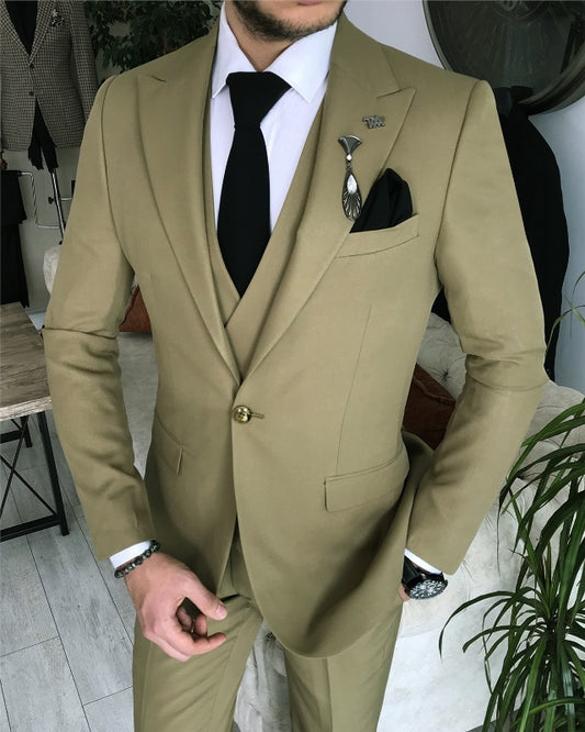 Modern Olive Green Slim Fit Three Pieces Peaked Lapel Business Men Suits