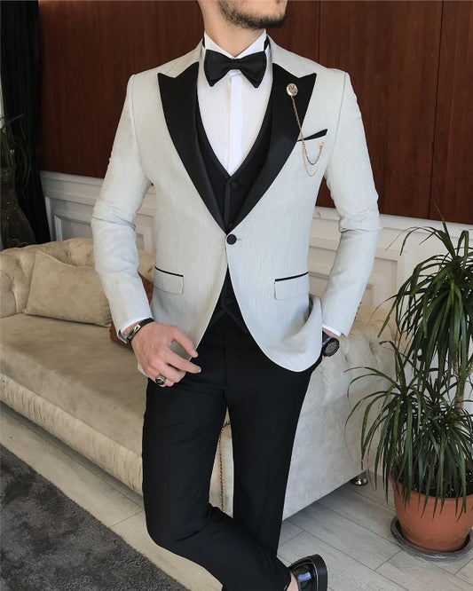 Chic Off White Three Pieces Prom Men Suits With Black Peaked Lapel