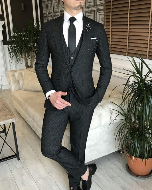 Baird Newest Black Close Fitting Three Pieces Peaked Lapel Business Men Suits