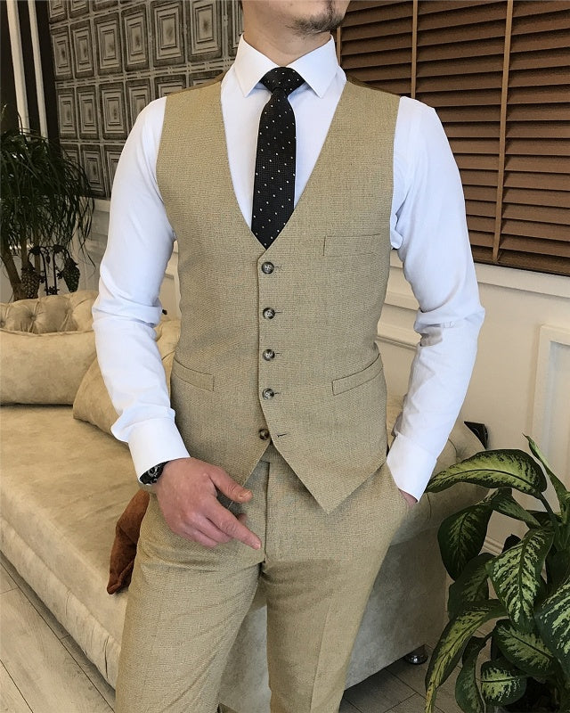 Modern Champagne Three Pieces Peaked Lapel Slim Fit Prom Men Suits