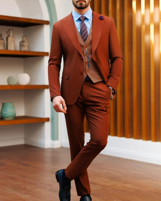 Classic Bespoke Camel Three Pieces Peaked Lapel Prom Men Suits