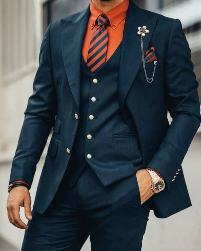 Handsome Dark Navy Three Pieces Peaked Lapel Prom Men Suits