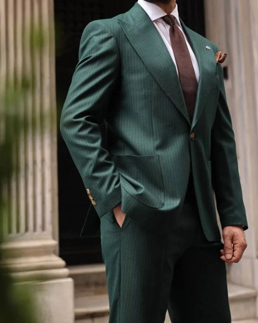 Carr Dark Green Striped Peaked Lapel Close Fitting Prom Men Suits