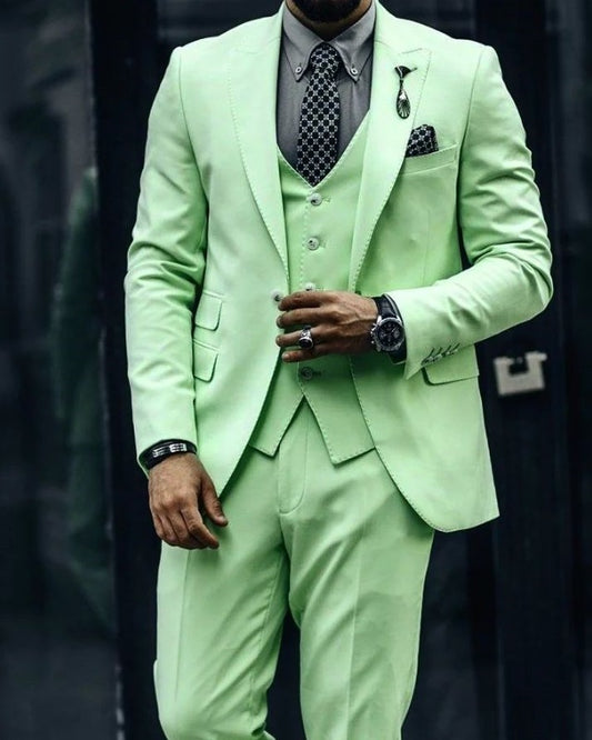 Carr Green Three Pieces Peaked Lapel Best Fitting Prom Men Suits