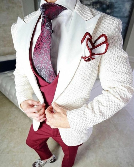Cash White Jacquard Three Pieces Peaked Lapel Best Fitting Prom Men Suits