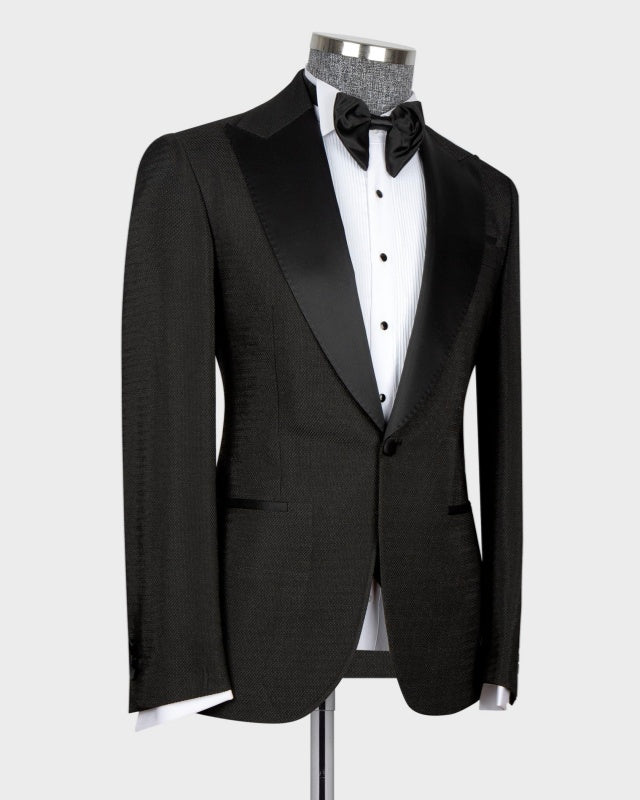 Trendy Black 3 Pieces Peaked Lapel Prom Suits For Men