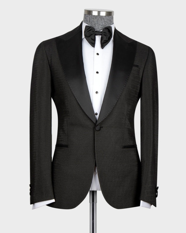 Trendy Black 3 Pieces Peaked Lapel Prom Suits For Men