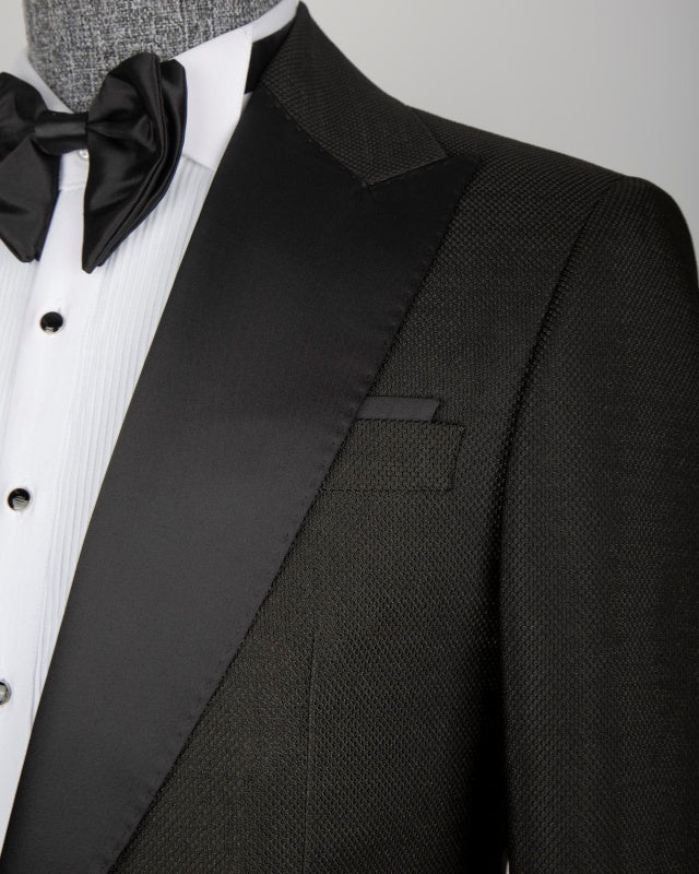 Trendy Black 3 Pieces Peaked Lapel Prom Suits For Men