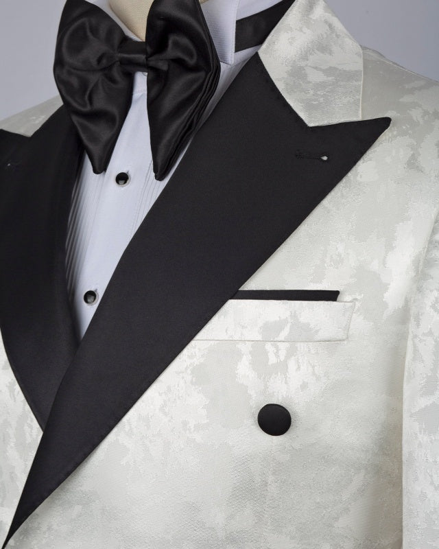 Trendy White Jacquard Double Breasted Peaked Lapel Prom Men Suits