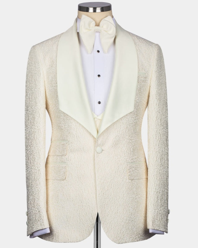Chic Off-white Jacquard 3 Pieces Shawl Lapel Wedding Suits