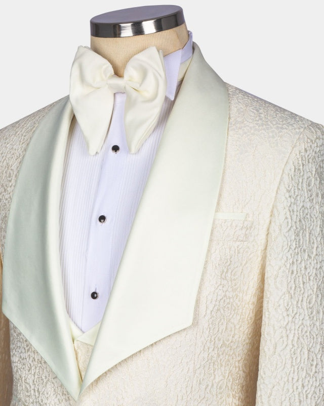 Chic Off-white Jacquard 3 Pieces Shawl Lapel Wedding Suits