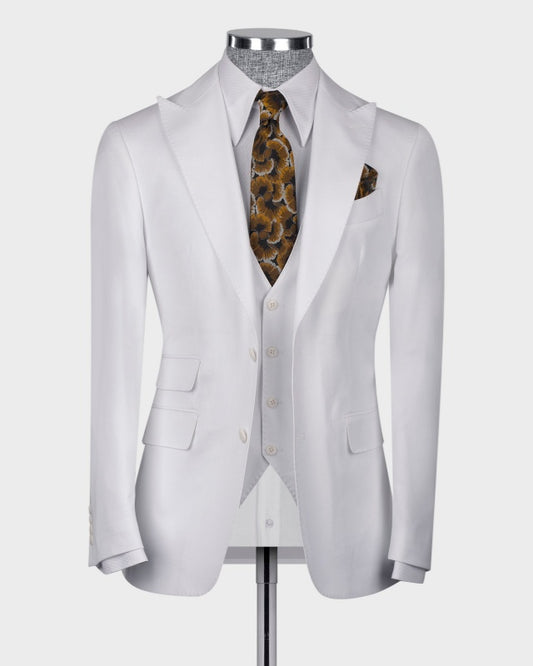 Classic White 3 Pieces Peaked Lapel Business Suits