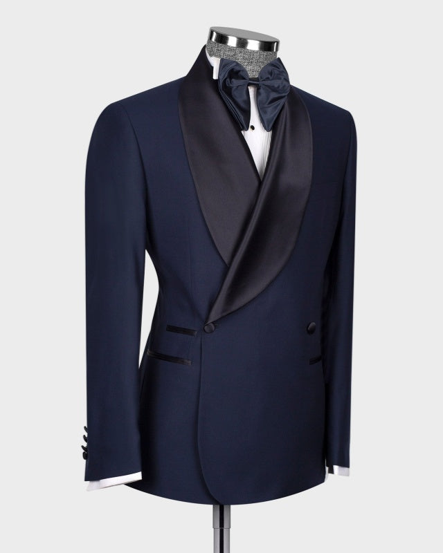 Close Fitting Classic Navy Blue Double Breasted Wedding Suits For Groom