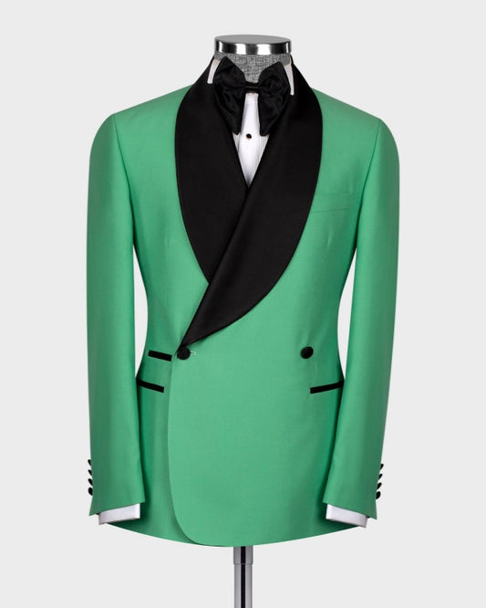 Fashionable Green Double Breasted Prom Men Suits With Black Lapel
