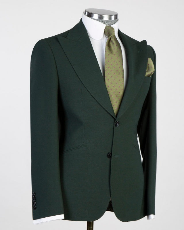 Chic Dark Green 3 Pieces Peaked Lapel Business Suits For Men