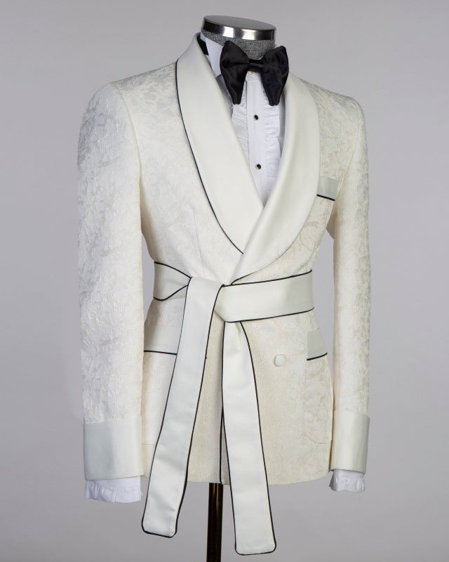 Classic White Jacquard Double Breasted Wedding Suits With Belt