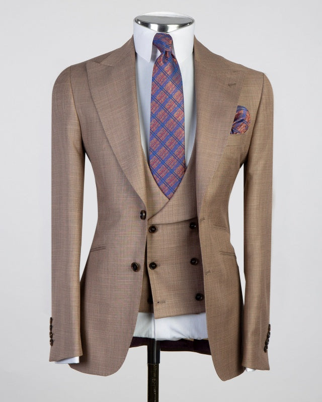 Newest Light Brown 3 Pieces Peaked Lapel Slim Fit Business Suits