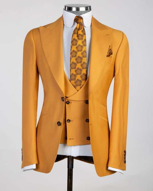 Glamorous Orange Peaked Lapel 3 Pieces Prom Men Suits