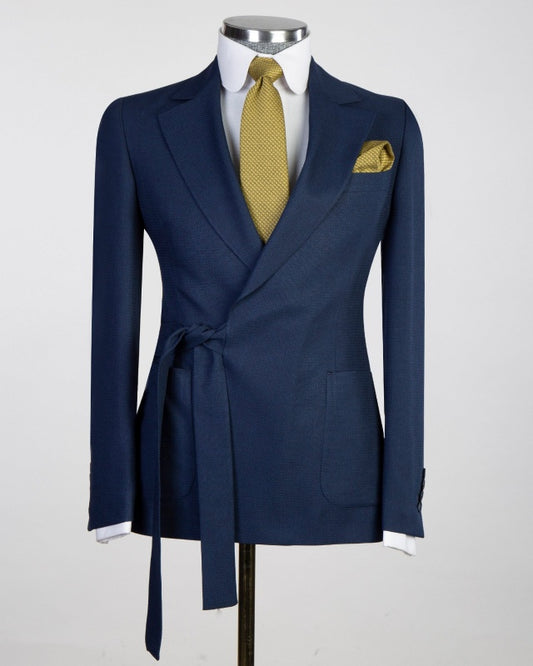Newest Navy Blue Notch Lapel Close Fitting Prom Suits