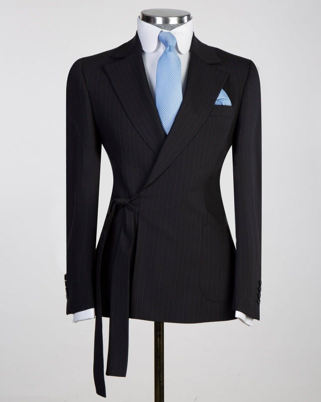 Modern Black Pinstriped Notch Lapel Prom Suits With Belt